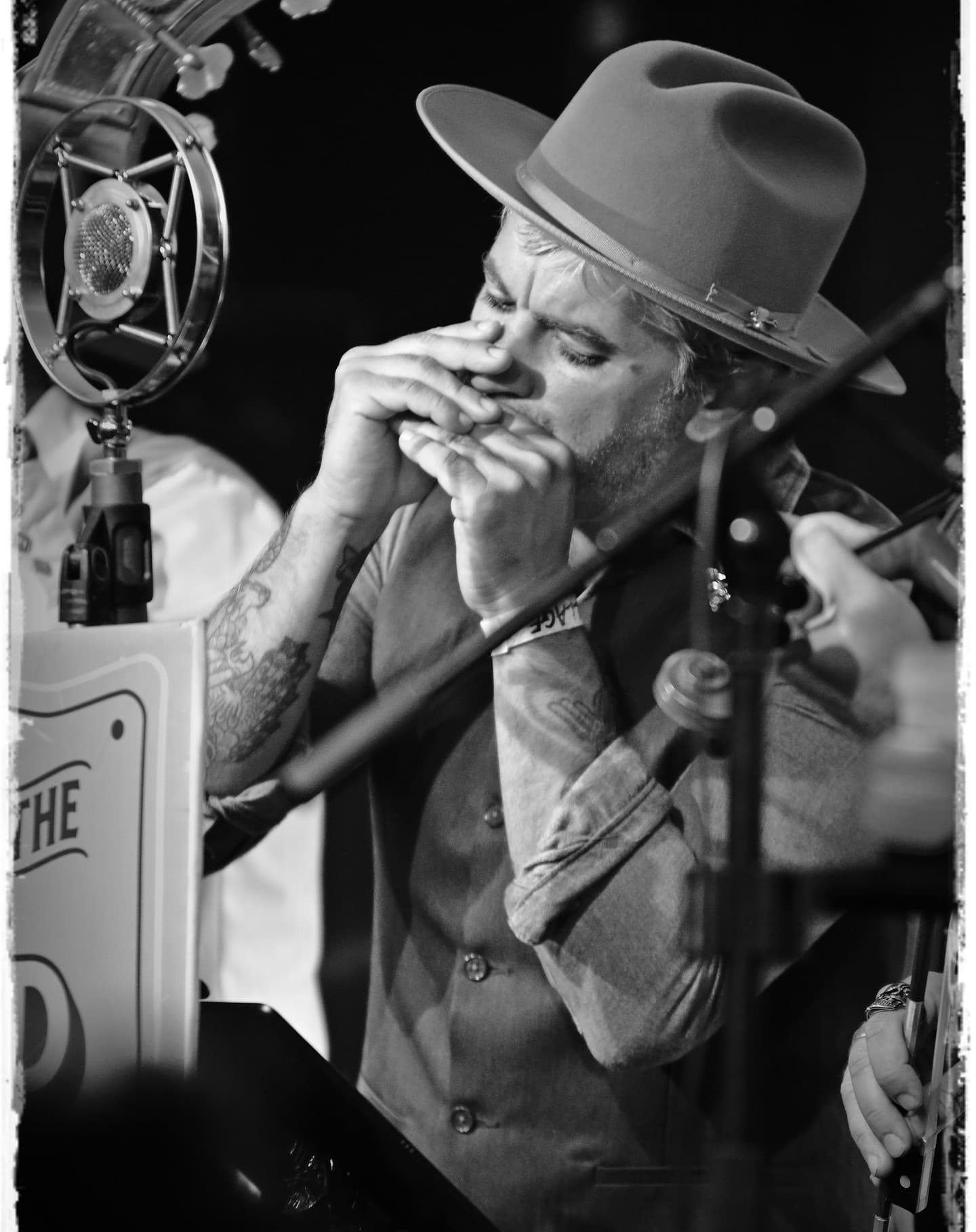 The Denim Rips en directe