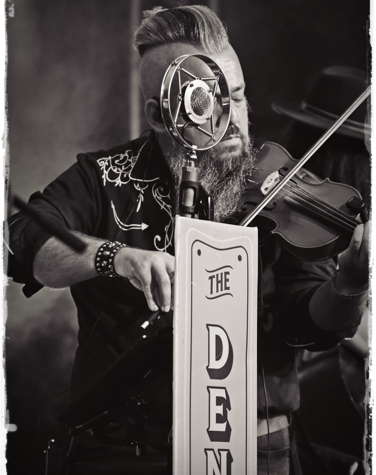 The Denim Rips en directe