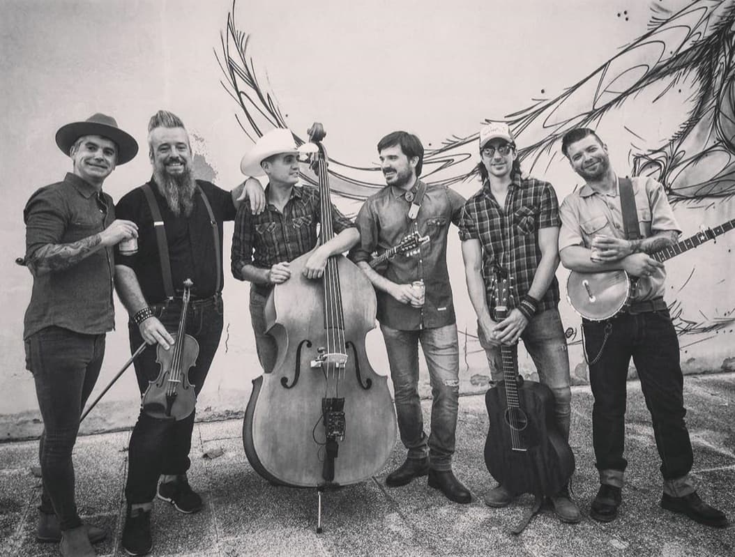 The Denim Rips en directe